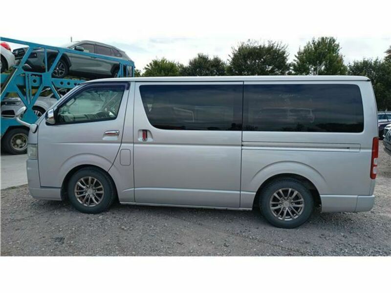 HIACE VAN-8