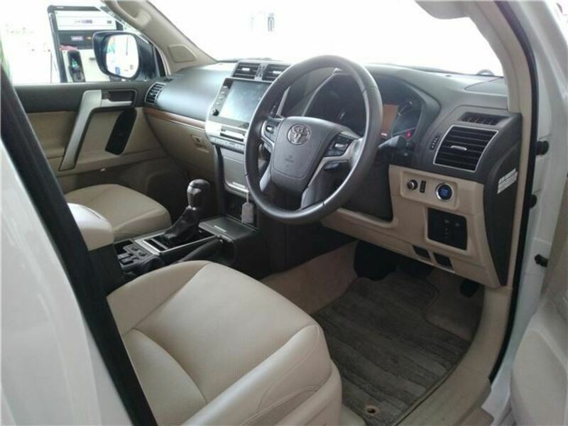 LAND CRUISER PRADO-2