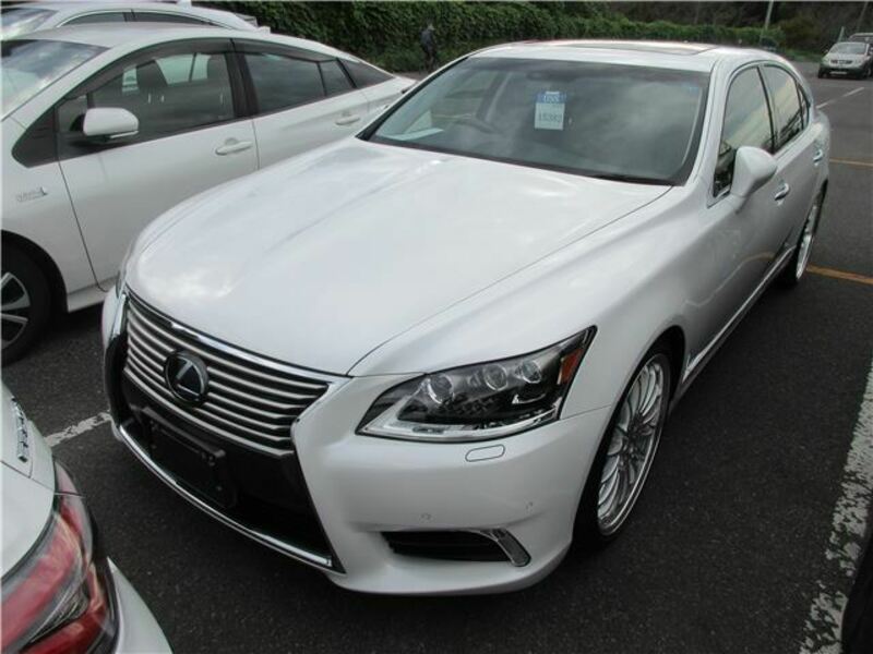 LEXUS　LS