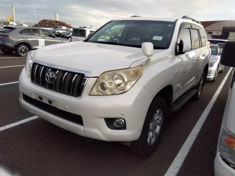 TOYOTA　LAND CRUISER PRADO