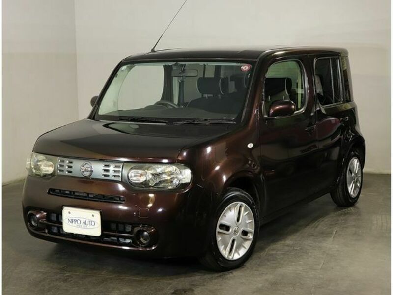 NISSAN　CUBE