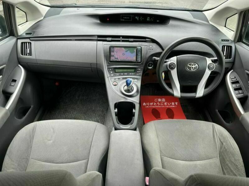 PRIUS-4