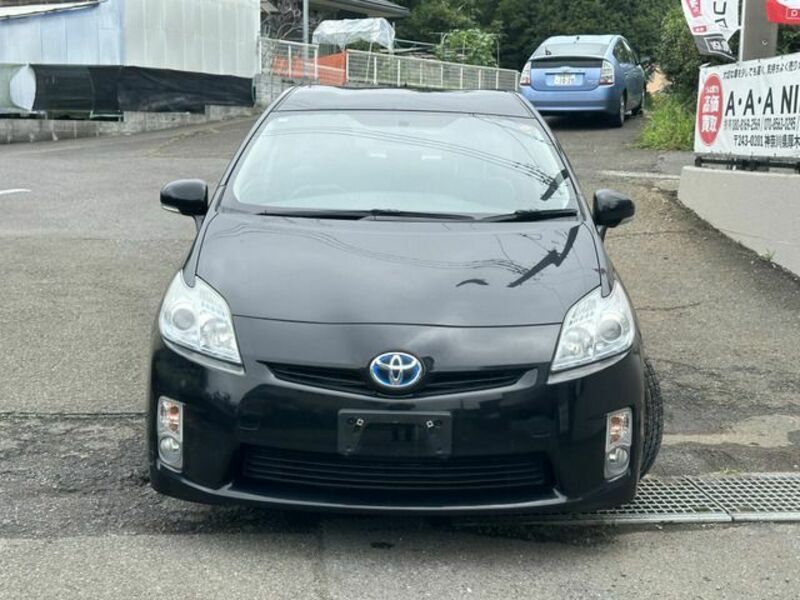 PRIUS-17