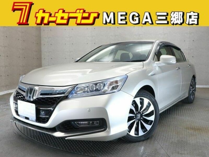 HONDA　ACCORD HYBRID