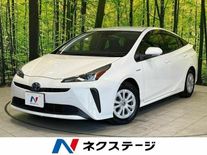 TOYOTA　PRIUS