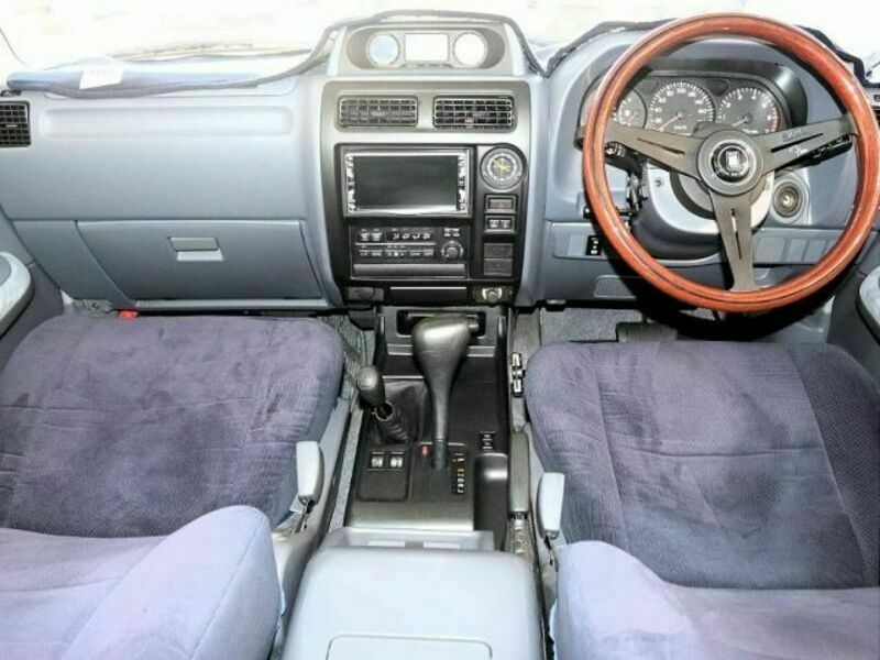 LAND CRUISER PRADO-1