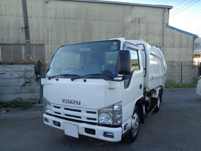 ISUZU　ELF