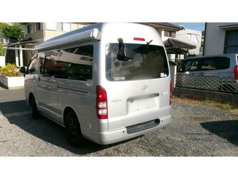 HIACE VAN-6