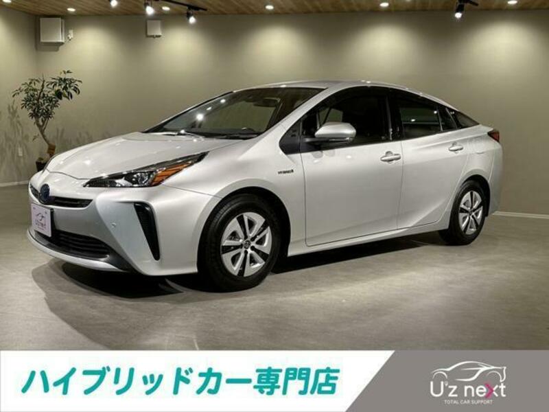 TOYOTA　PRIUS