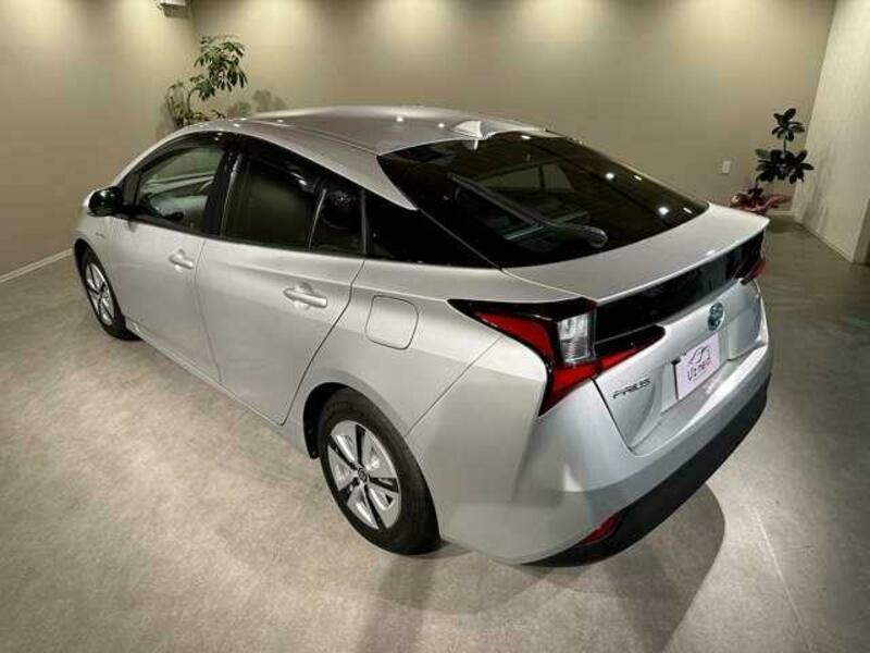 PRIUS-14