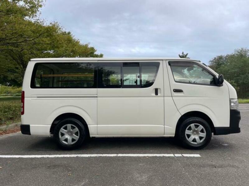 HIACE VAN-4