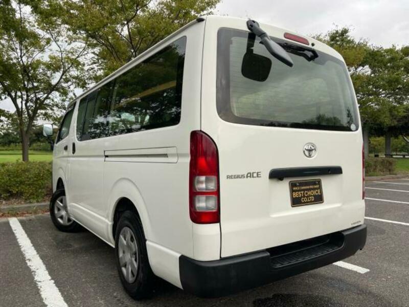 HIACE VAN-3