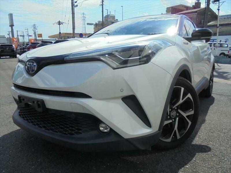 TOYOTA　C-HR