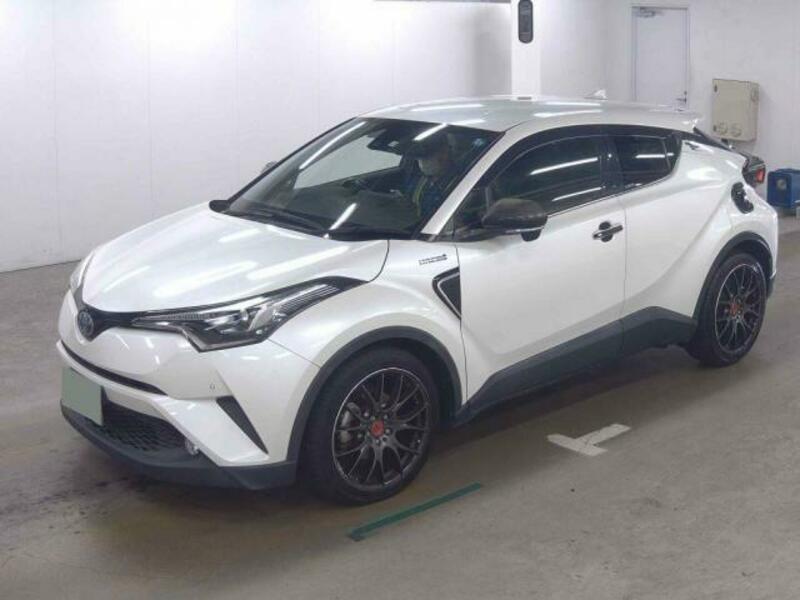 TOYOTA　C-HR