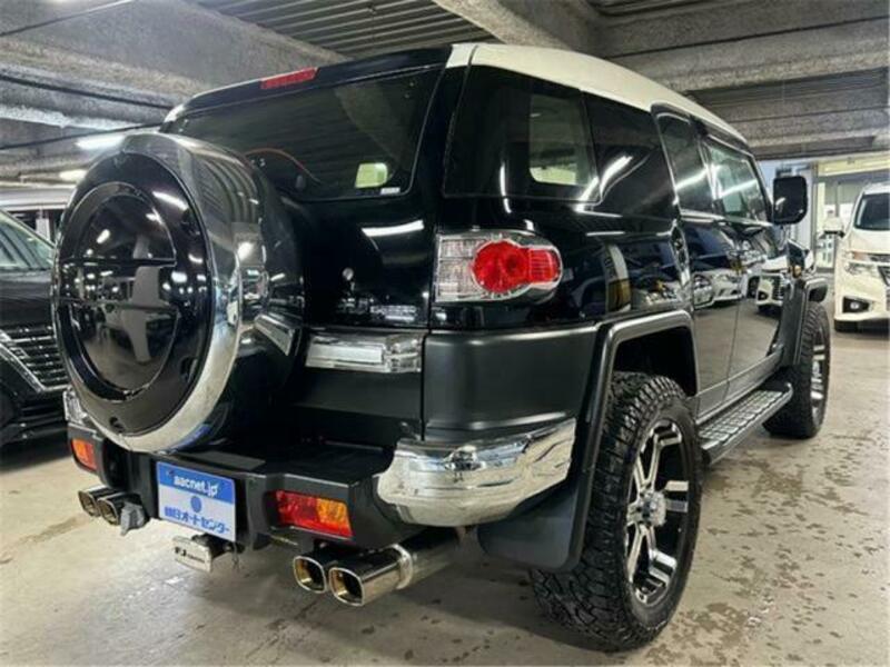 FJ CRUISER-6