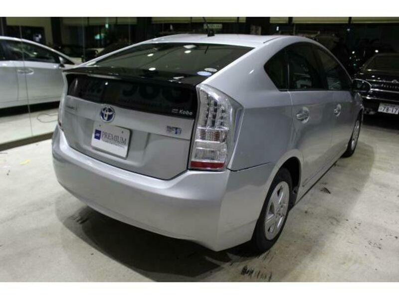 PRIUS-1