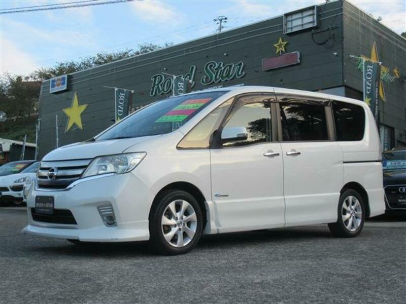 NISSAN　SERENA