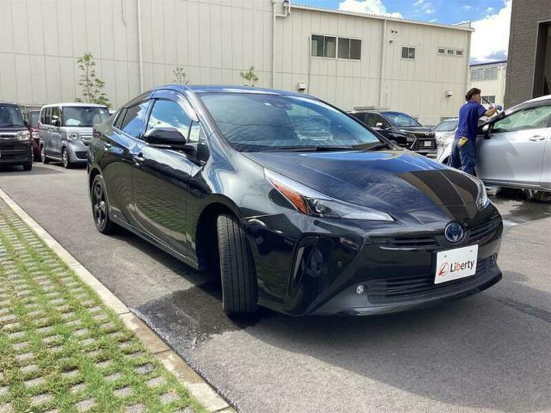 PRIUS-12