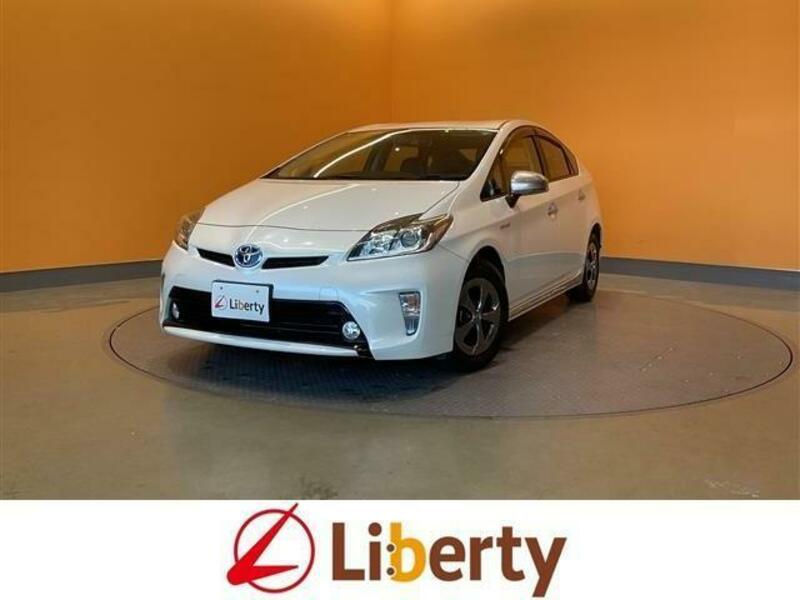 TOYOTA　PRIUS