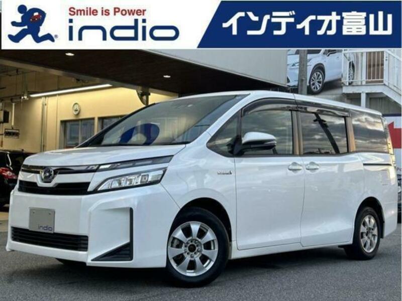 TOYOTA　VOXY