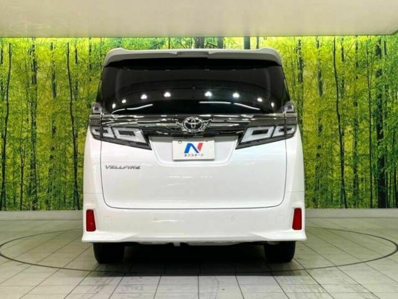 VELLFIRE-16