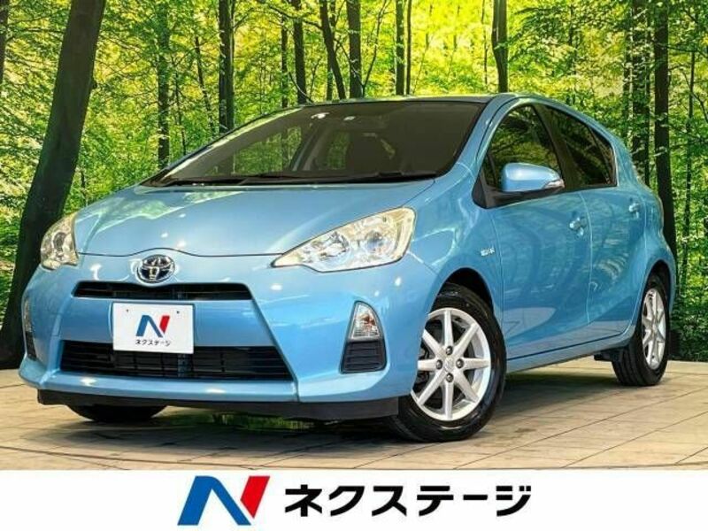 TOYOTA　AQUA