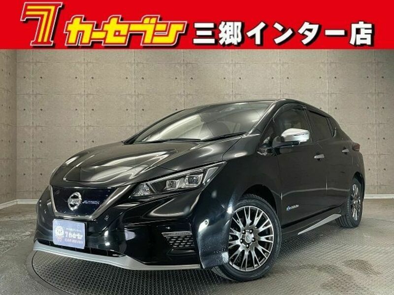 NISSAN　LEAF