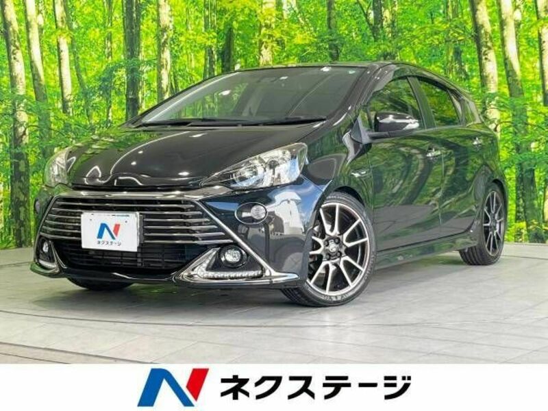 TOYOTA　AQUA