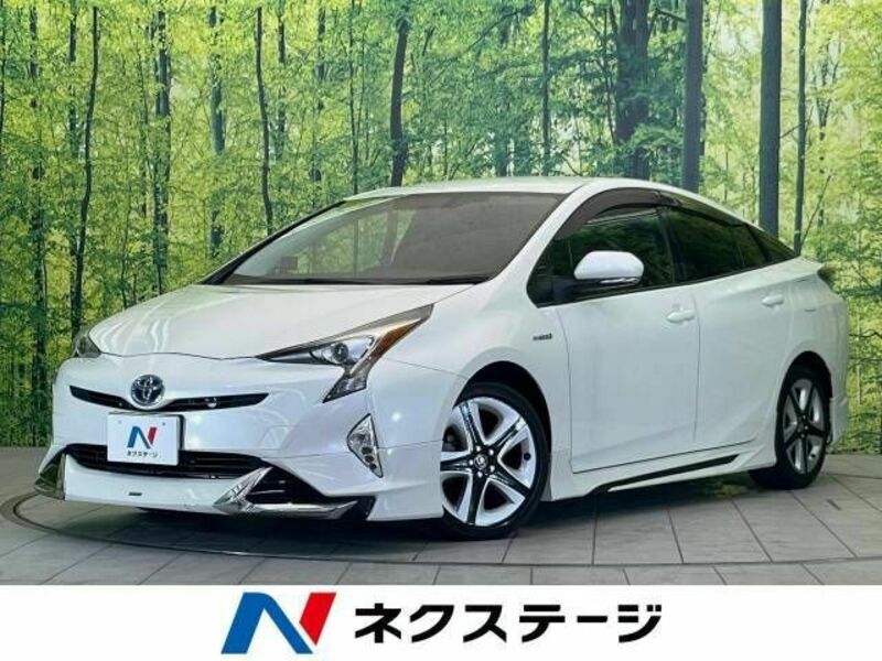 TOYOTA　PRIUS