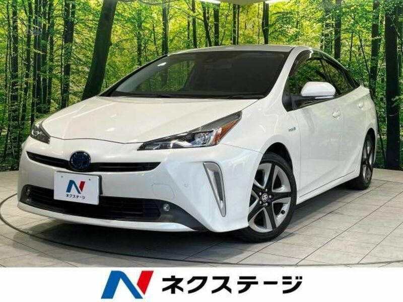 TOYOTA　PRIUS