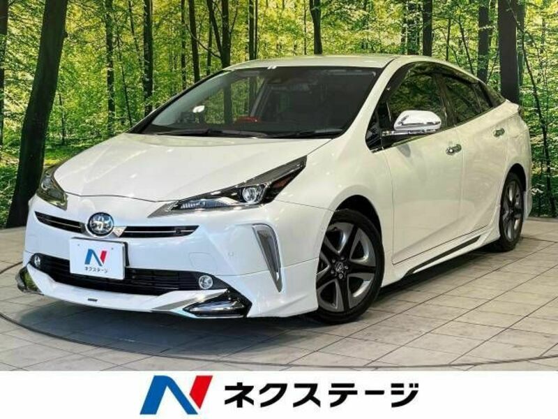 TOYOTA　PRIUS