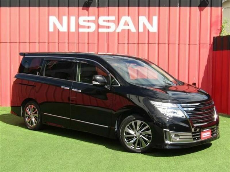 NISSAN　ELGRAND