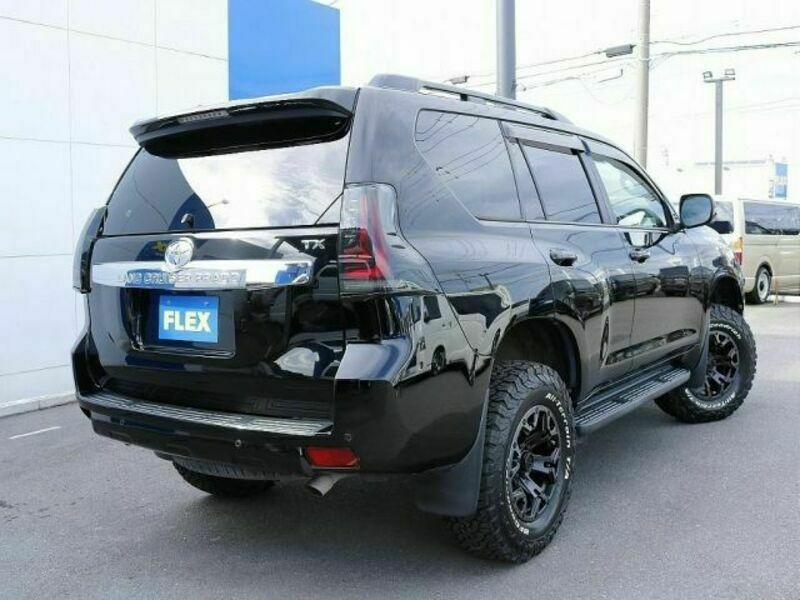 LAND CRUISER PRADO-16