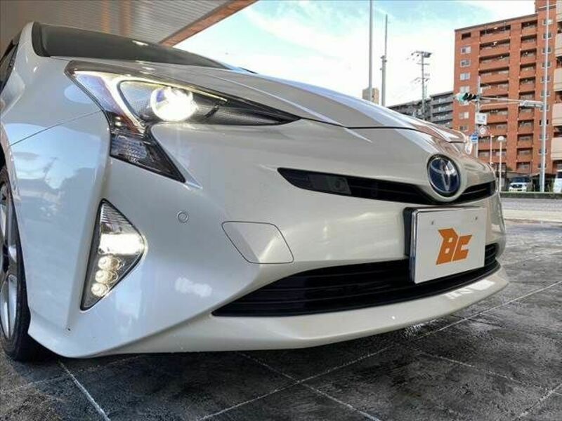 PRIUS-28