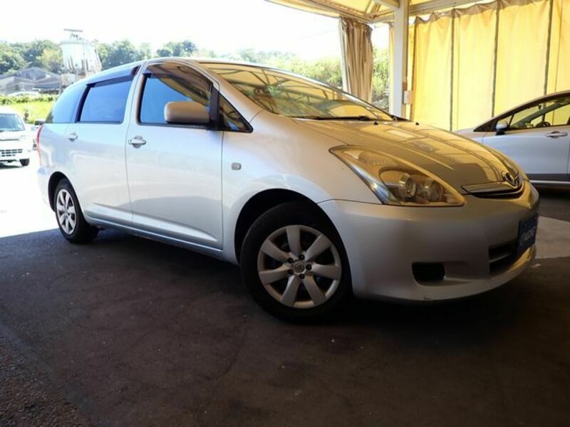 TOYOTA　WISH