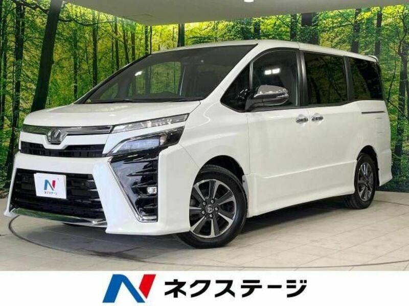 TOYOTA　VOXY