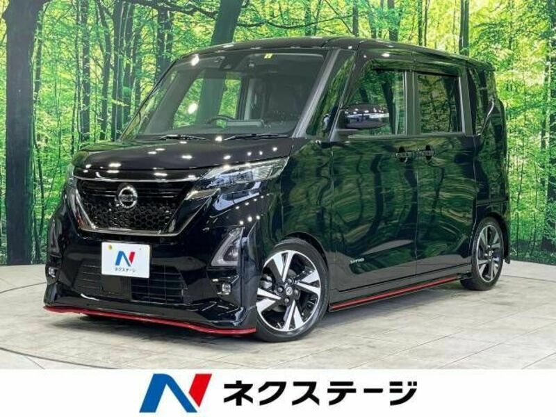 NISSAN　ROOX