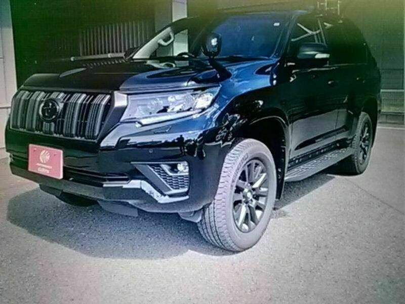 TOYOTA　LAND CRUISER PRADO