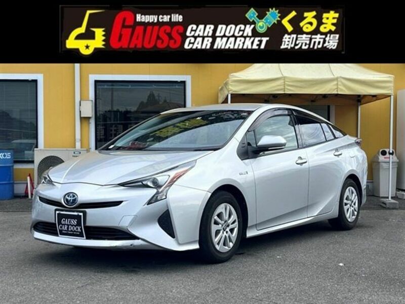 TOYOTA　PRIUS