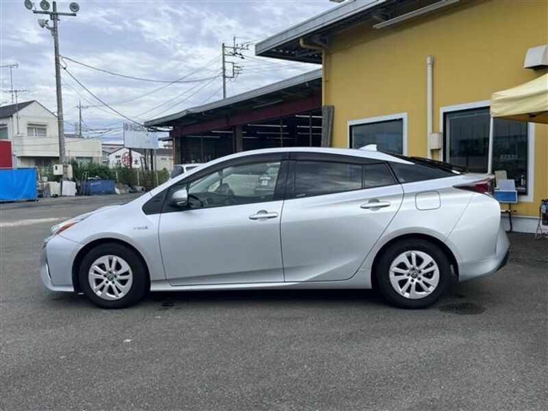 PRIUS-6