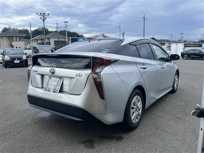 PRIUS-7