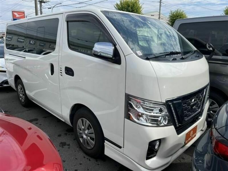 NISSAN　NV350 CARAVAN