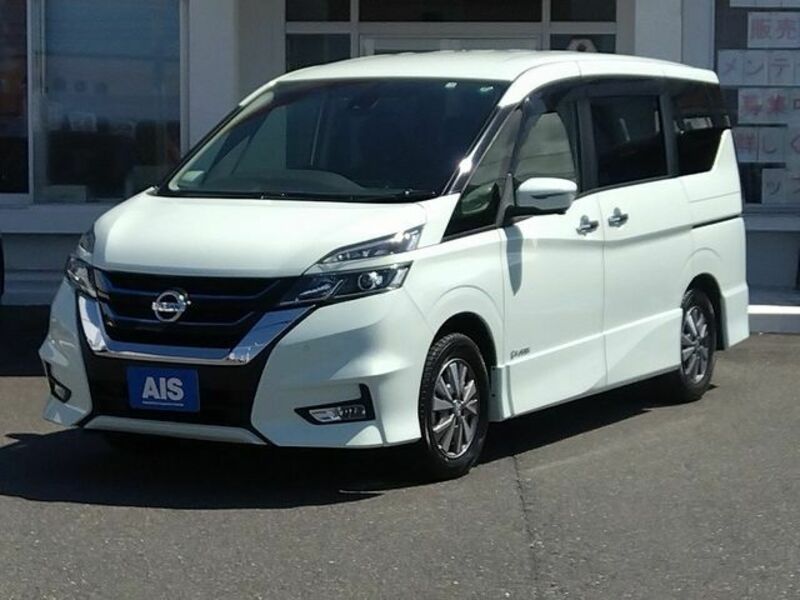 NISSAN　SERENA