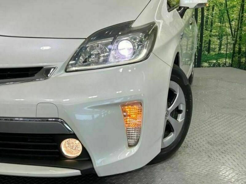 PRIUS PHV-12