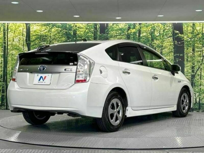 PRIUS PHV-15