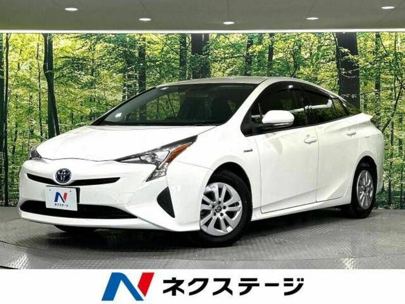 TOYOTA　PRIUS