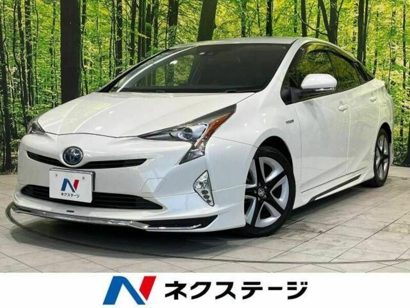 TOYOTA　PRIUS