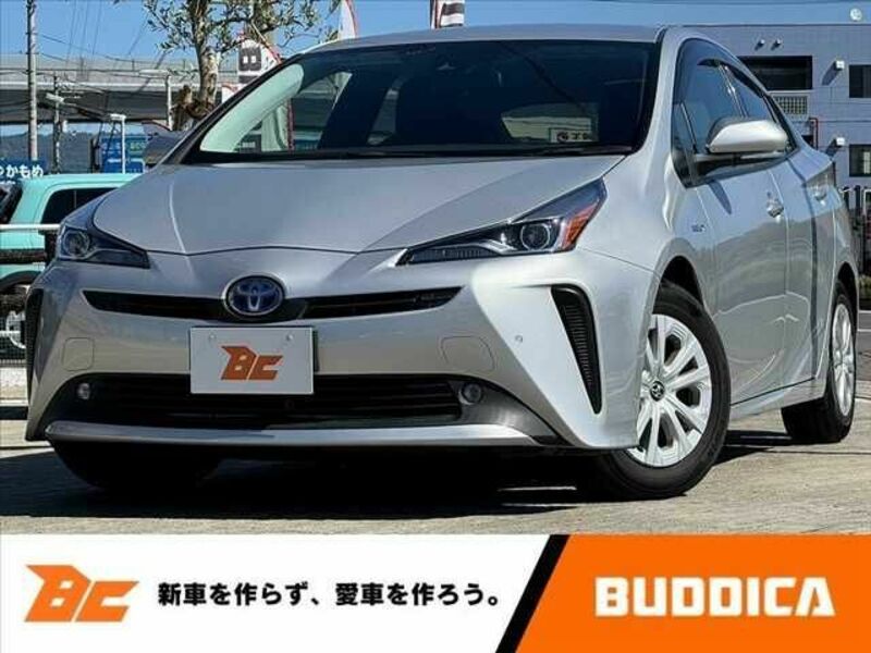 TOYOTA　PRIUS