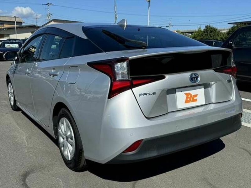 PRIUS-12