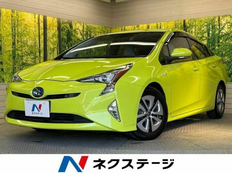 TOYOTA　PRIUS